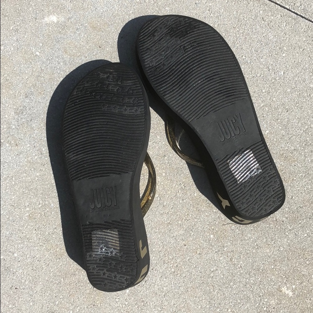 Juicy Couture Slippers - Picture 8 of 12